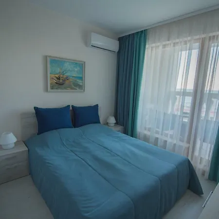 La Mer Luxury Apartment