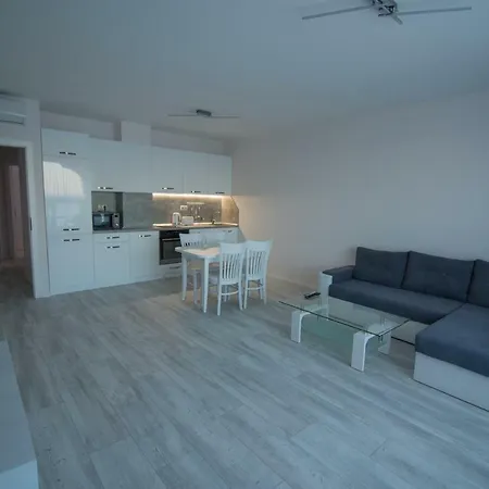 La Mer Luxury Apartment *