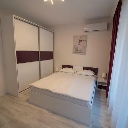 La Mer Luxury Golden Sands